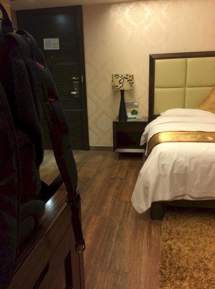 New Ziyang Hotel Fuzhou  Bagian luar foto